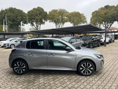 Peugeot 208 PureTech 100 Stop&Start 5 porte GT (4)
