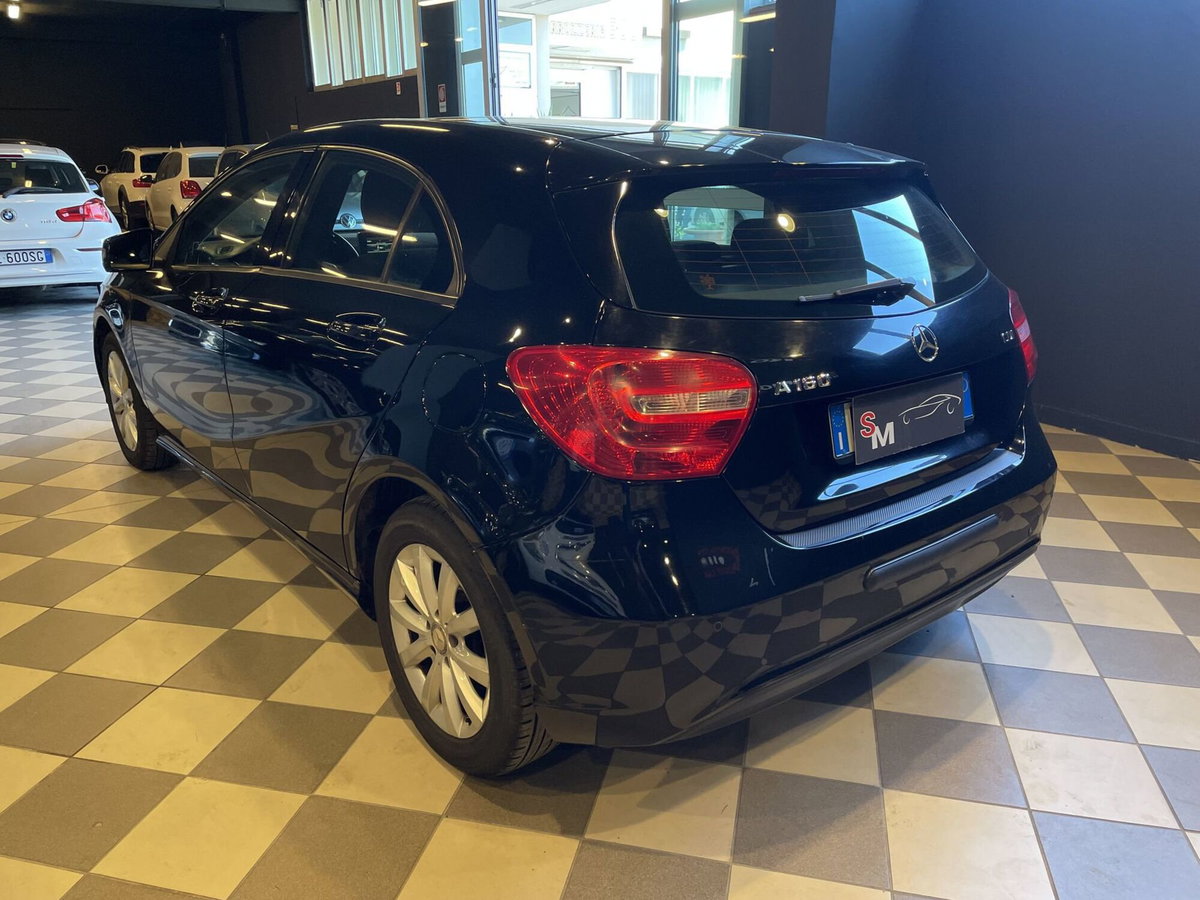 Mercedes-Benz Classe A 160 CDI Premium (4)