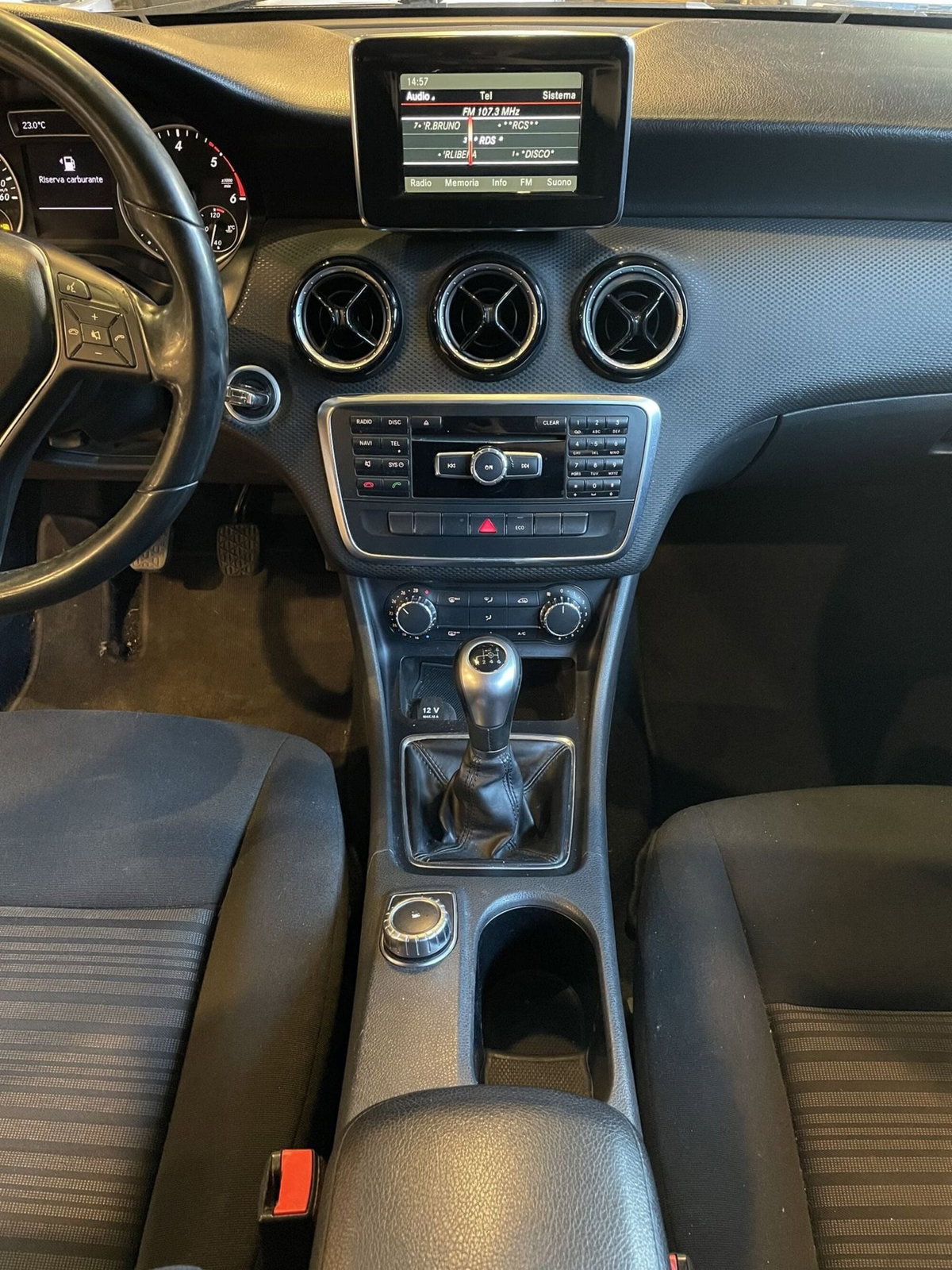 Mercedes-Benz Classe A 160 CDI Premium (8)