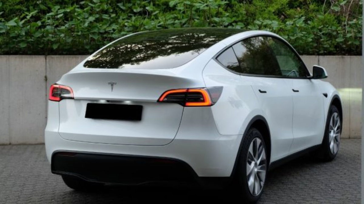Tesla Model Y rwd (11)
