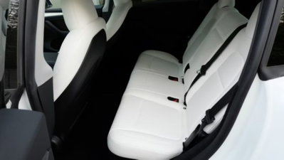 Tesla Model Y rwd (15)