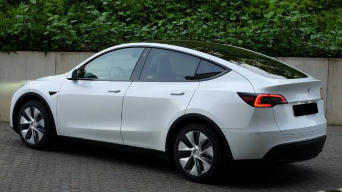 Tesla Model Y rwd (9)