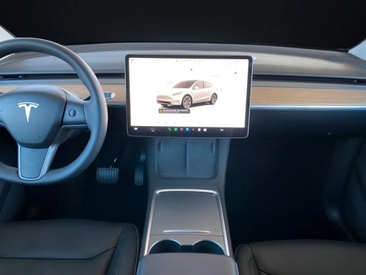 Tesla Model Y rwd (11)