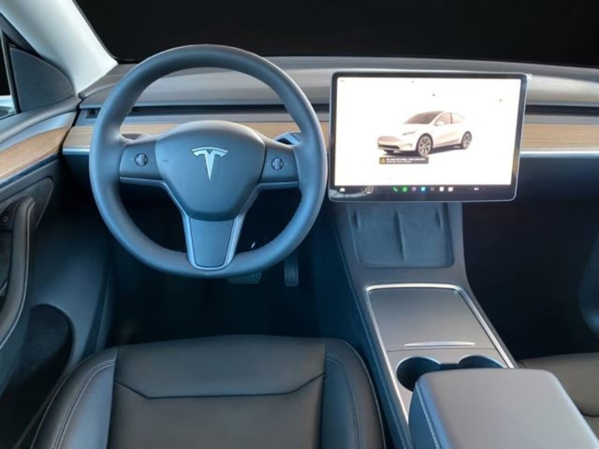Tesla Model Y rwd (13)