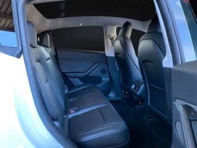 Tesla Model Y rwd (17)
