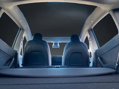 Tesla Model Y rwd (18)