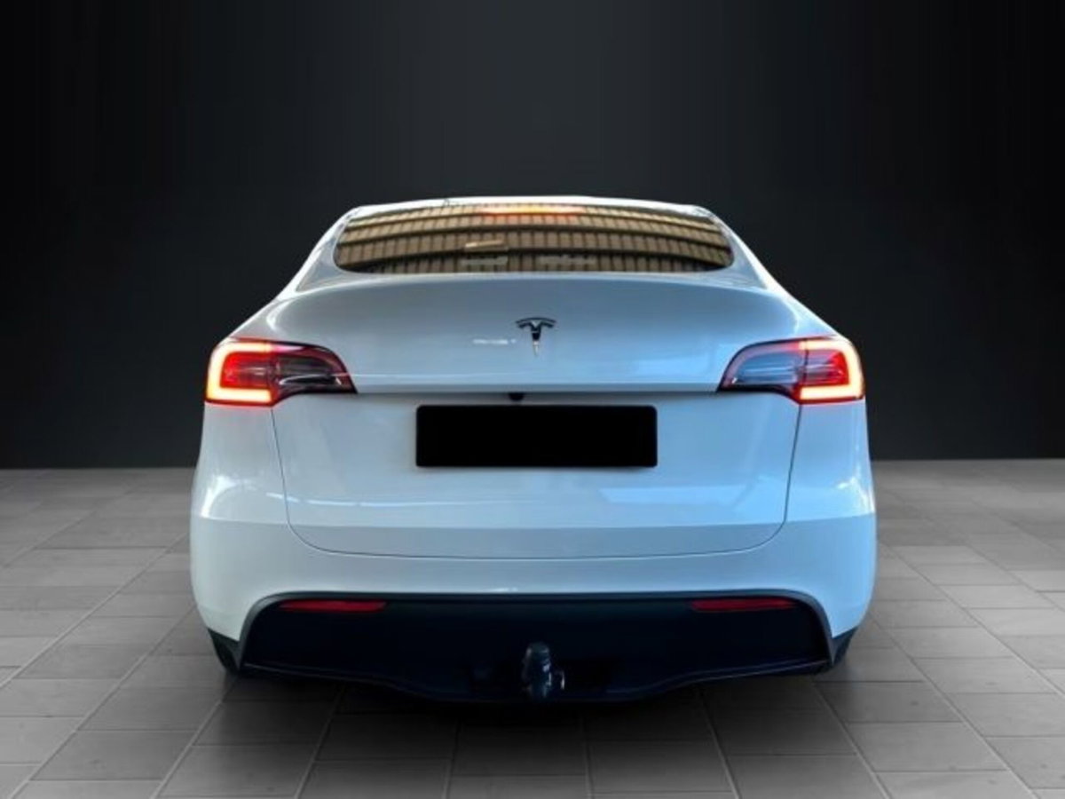 Tesla Model Y rwd (7)