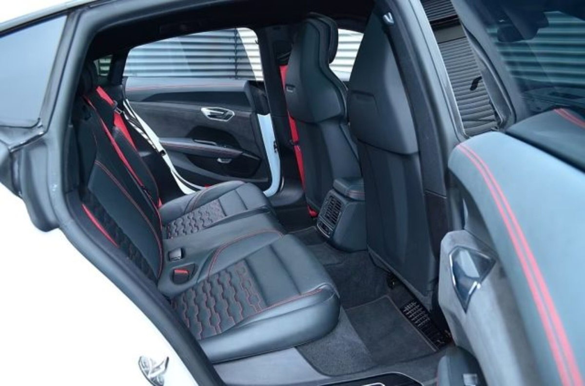 Audi RS e-Tron GT RS e-tron GT (17)