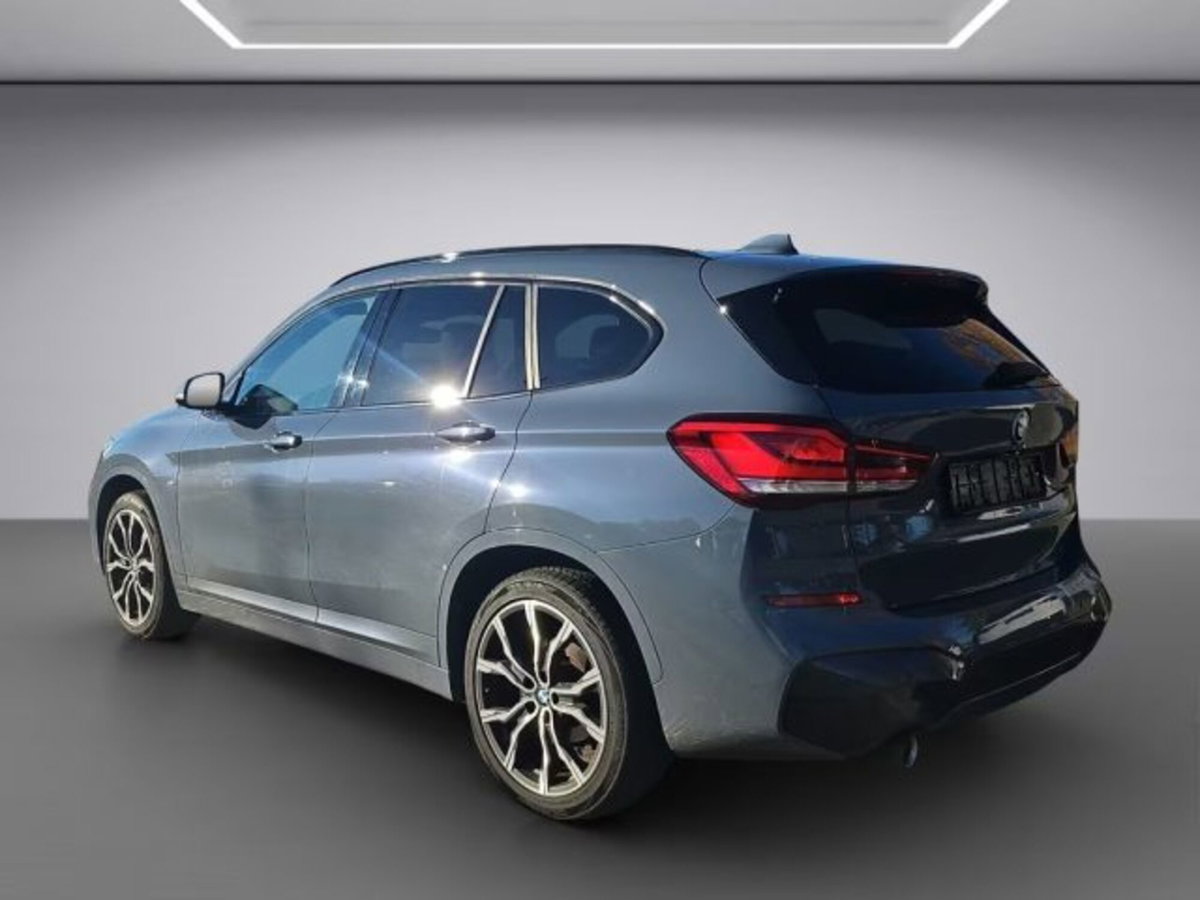 BMW X1 sDrive18i Msport (3)