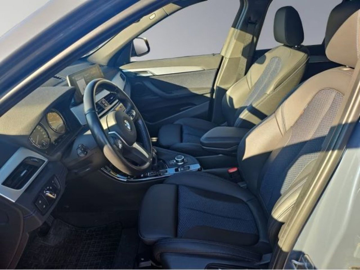 BMW X1 sDrive18i Msport (8)