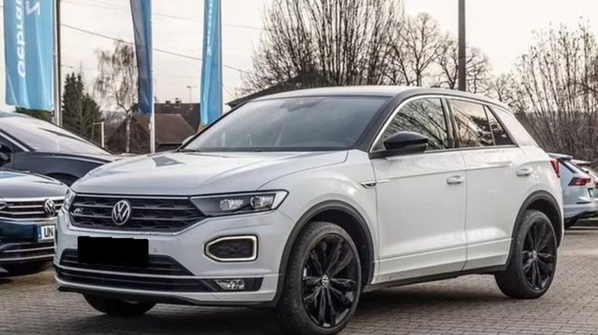 Volkswagen T-Roc 1.5 tsi R-Line dsg (2)