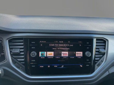 Volkswagen T-Roc 1.5 tsi R-Line dsg (11)