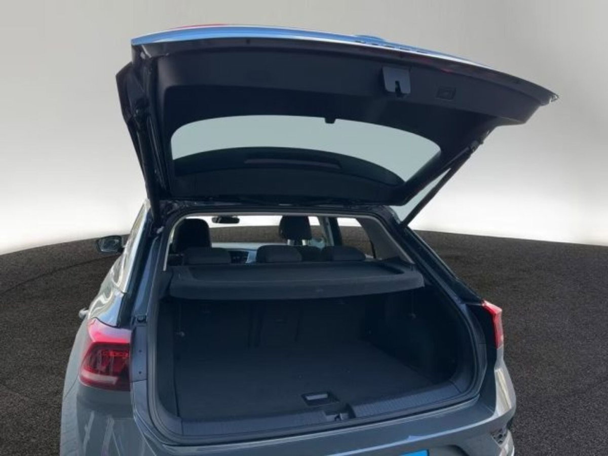 Volkswagen T-Roc 1.5 tsi R-Line dsg (14)