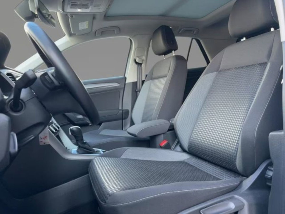 Volkswagen T-Roc 1.5 tsi R-Line dsg (6)