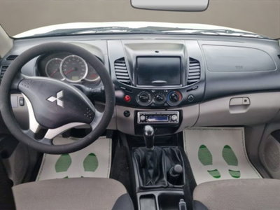 Mitsubishi L200 2.5 DI-D/136CV Double Cab Intense (14)