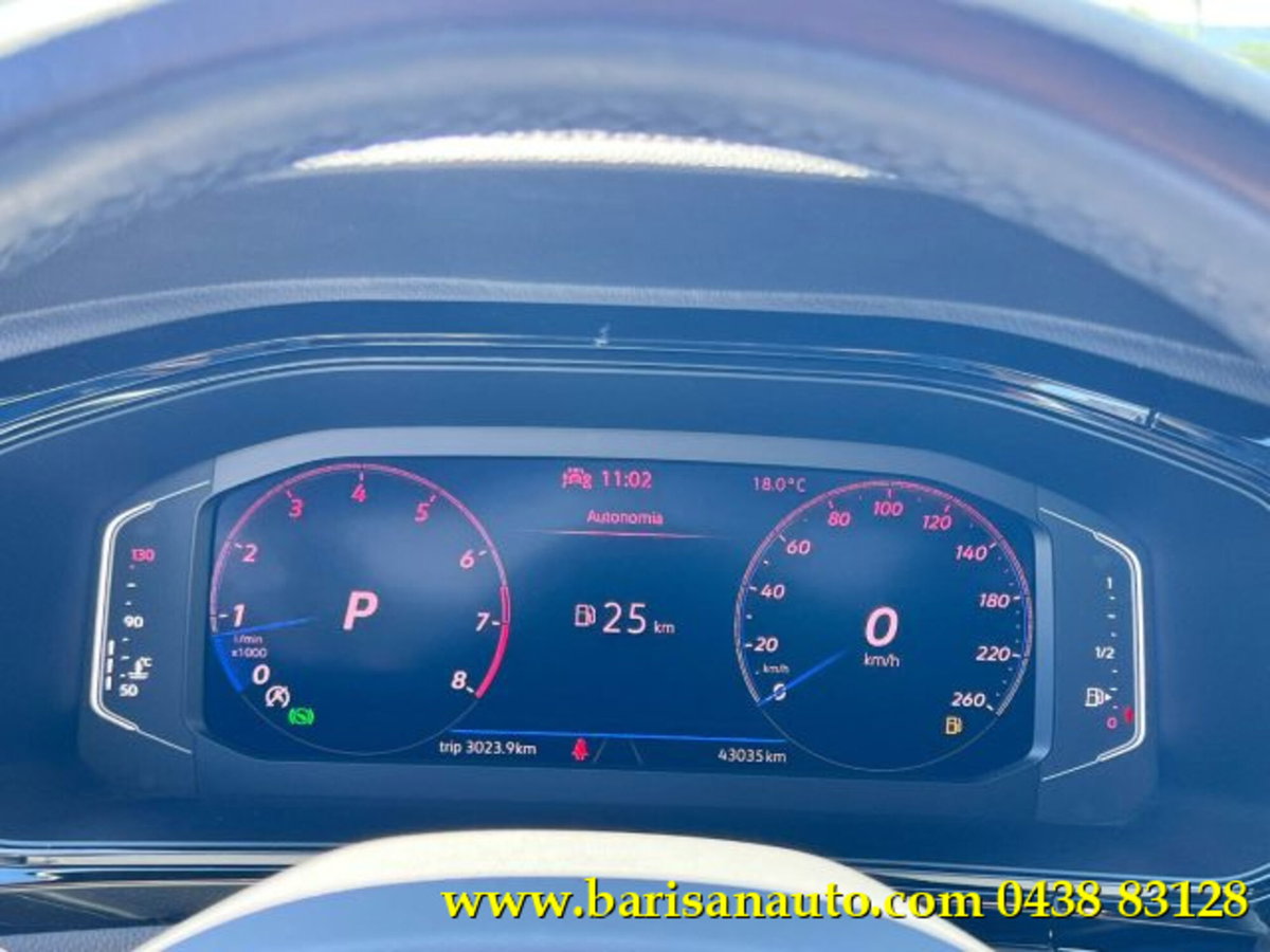 Volkswagen T-Roc 1.5 tsi R-Line dsg (12)