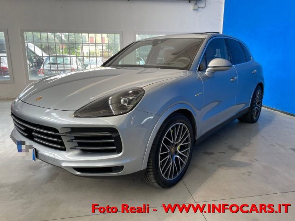 Porsche Cayenne 3.0 V6 (3)