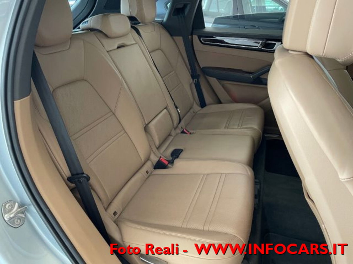 Porsche Cayenne 3.0 V6 (8)