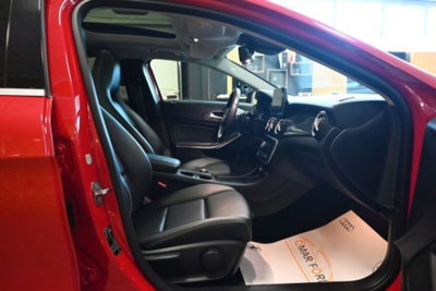 Mercedes-Benz GLA SUV 200 Premium (10)