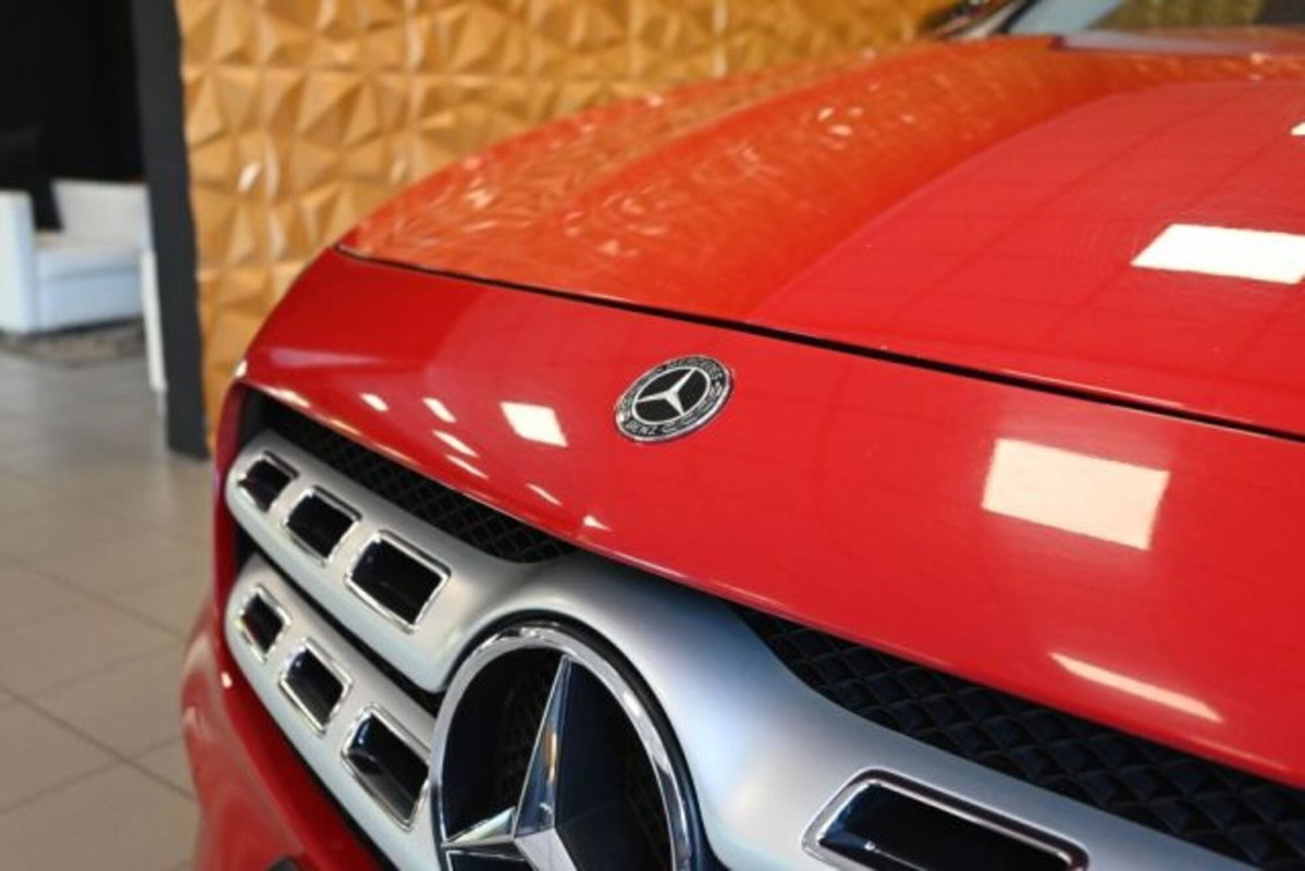 Mercedes-Benz GLA SUV 200 Premium (13)