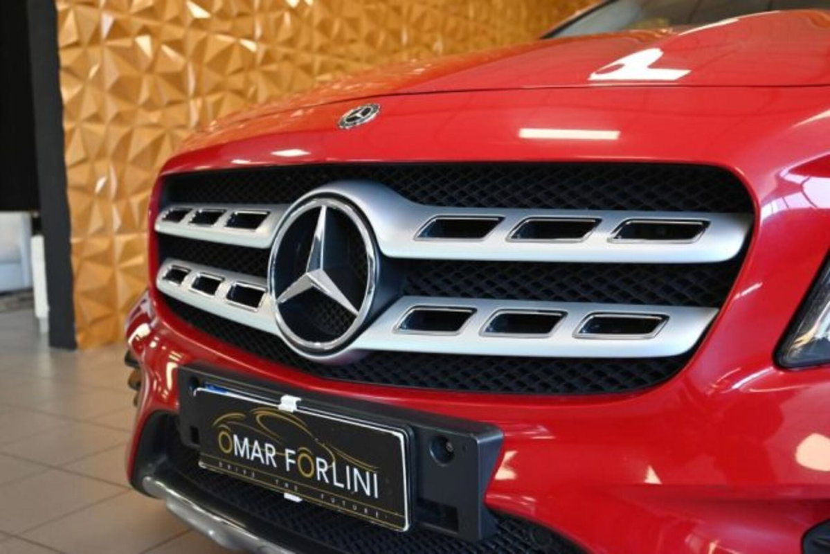 Mercedes-Benz GLA SUV 200 Premium (14)