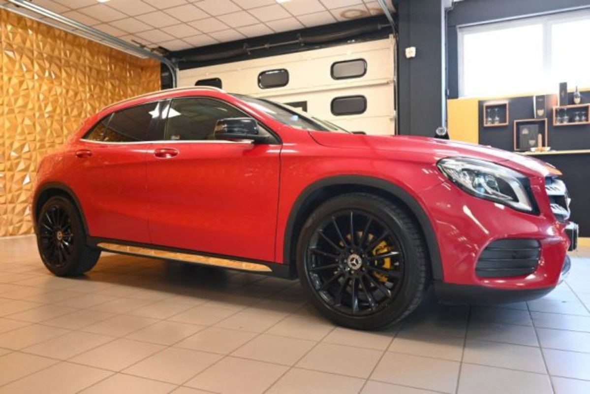Mercedes-Benz GLA SUV 200 Premium (7)