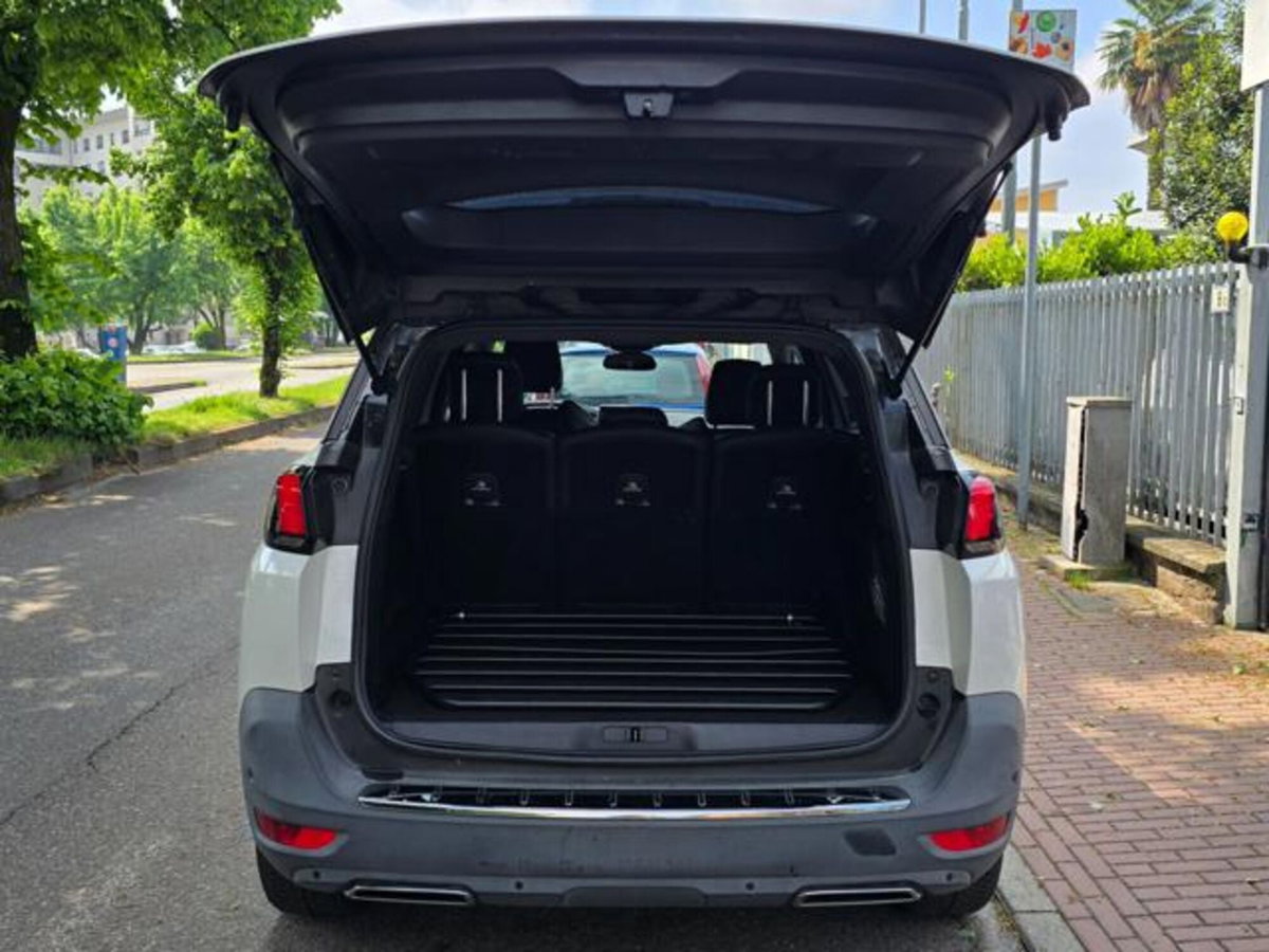 Peugeot 5008 BlueHDi 120 S&S EAT6 GT Line (13)