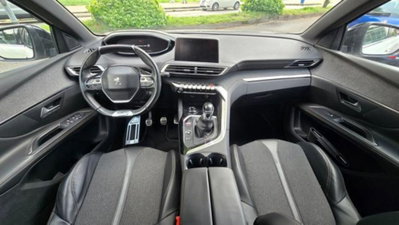 Peugeot 5008 BlueHDi 120 S&S EAT6 GT Line (16)