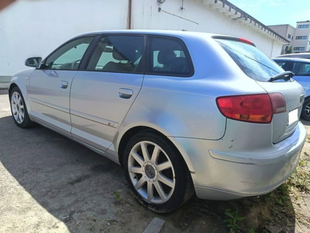 Audi A3 Sportback 2.0 TDI 170 CV F.AP. S tronic Attraction (7)