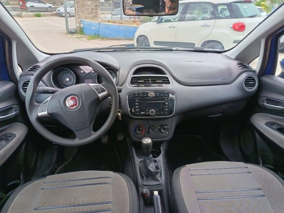 Fiat Punto Evo 1.3 Mjt 90 CV 5 porte Dualogic Dynamic (10)