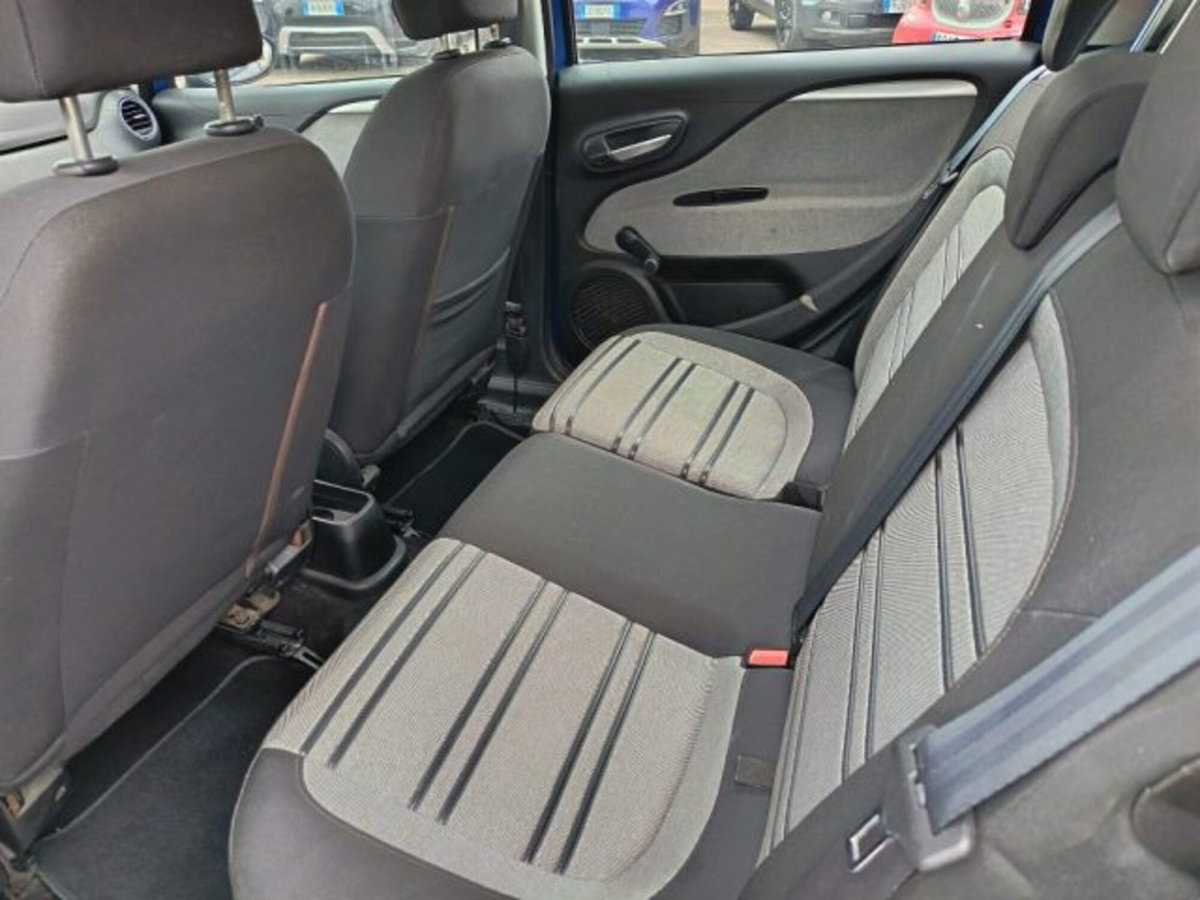 Fiat Punto Evo 1.3 Mjt 90 CV 5 porte Dualogic Dynamic (11)