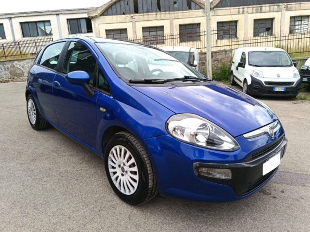 Fiat Punto Evo 1.3 Mjt 90 CV 5 porte Dualogic Dynamic (2)