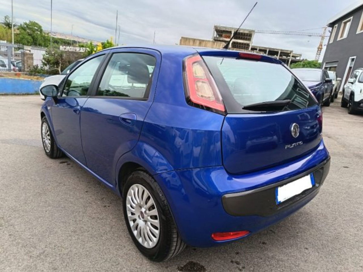 Fiat Punto Evo 1.3 Mjt 90 CV 5 porte Dualogic Dynamic (6)