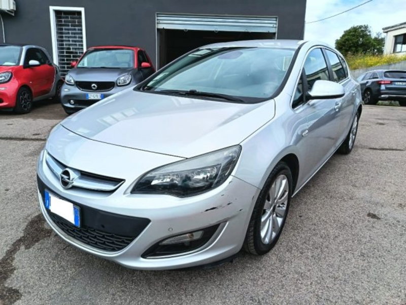 Opel Astra 1.4 Turbo 120CV 5 porte Cosmo