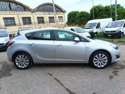 Opel Astra 1.4 Turbo 120CV 5 porte Cosmo (5)