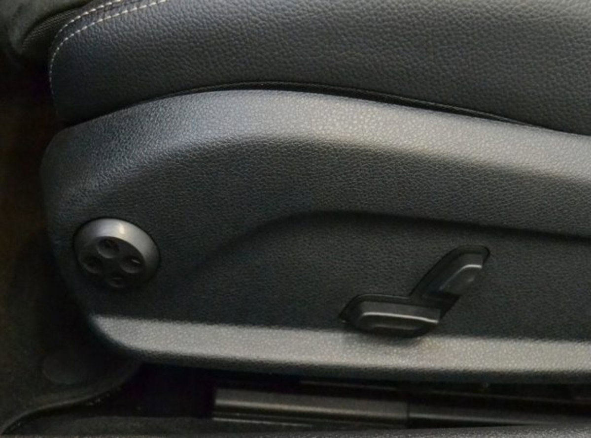 Mercedes-Benz Classe C Cabrio 180 Cabrio Premium (5)