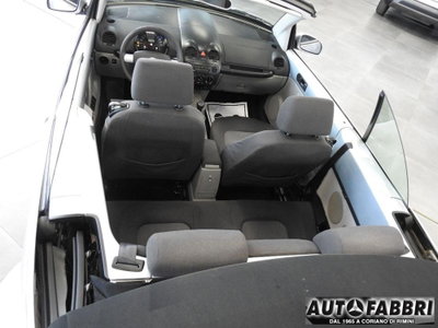 Volkswagen New Beetle Cabrio 1.6 Cabrio (17)