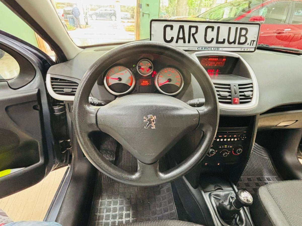 Peugeot 207 HDi 70CV 5p. Allure (14)