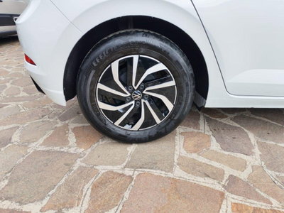 Volkswagen Polo 1.0 tsi Life 95cv (7)