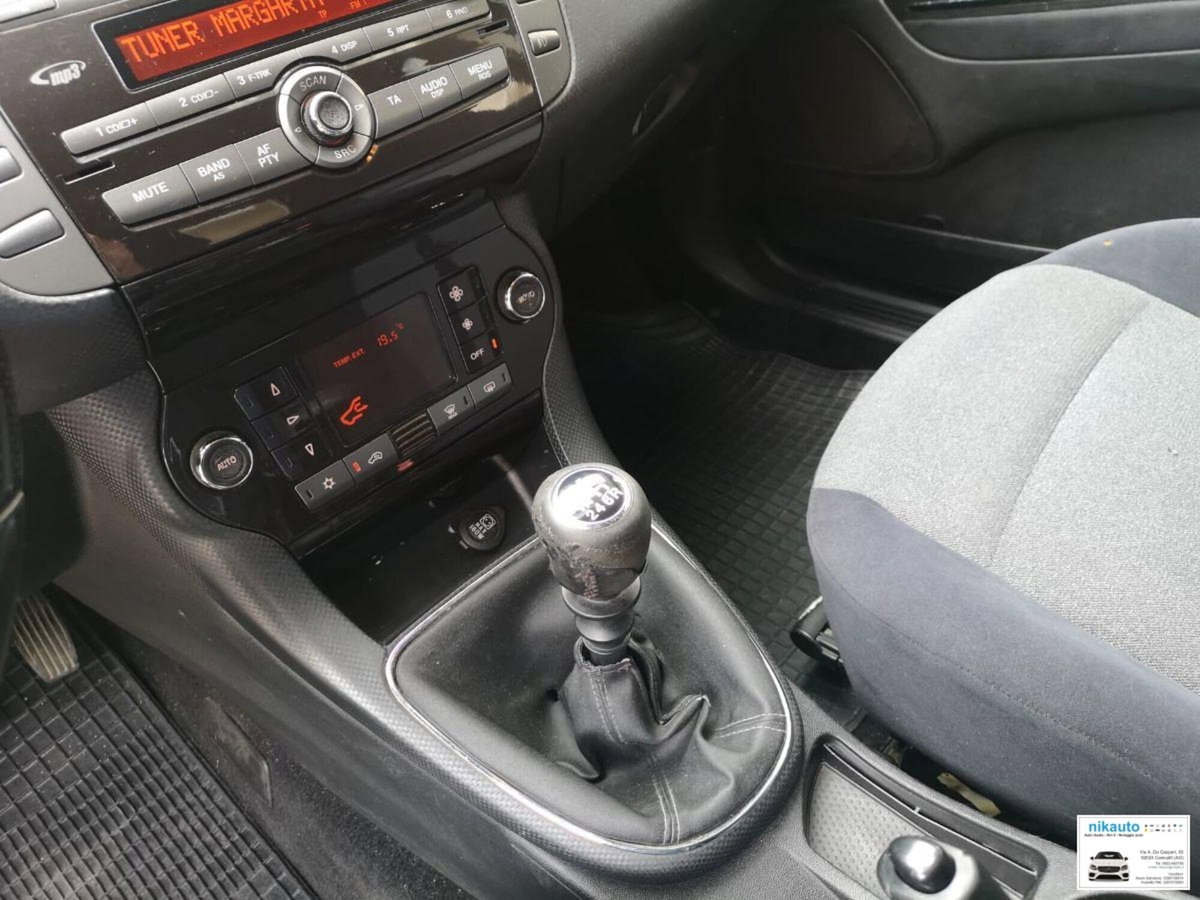 Fiat Bravo 1.6 MJT 120 CV DPF Emotion (16)