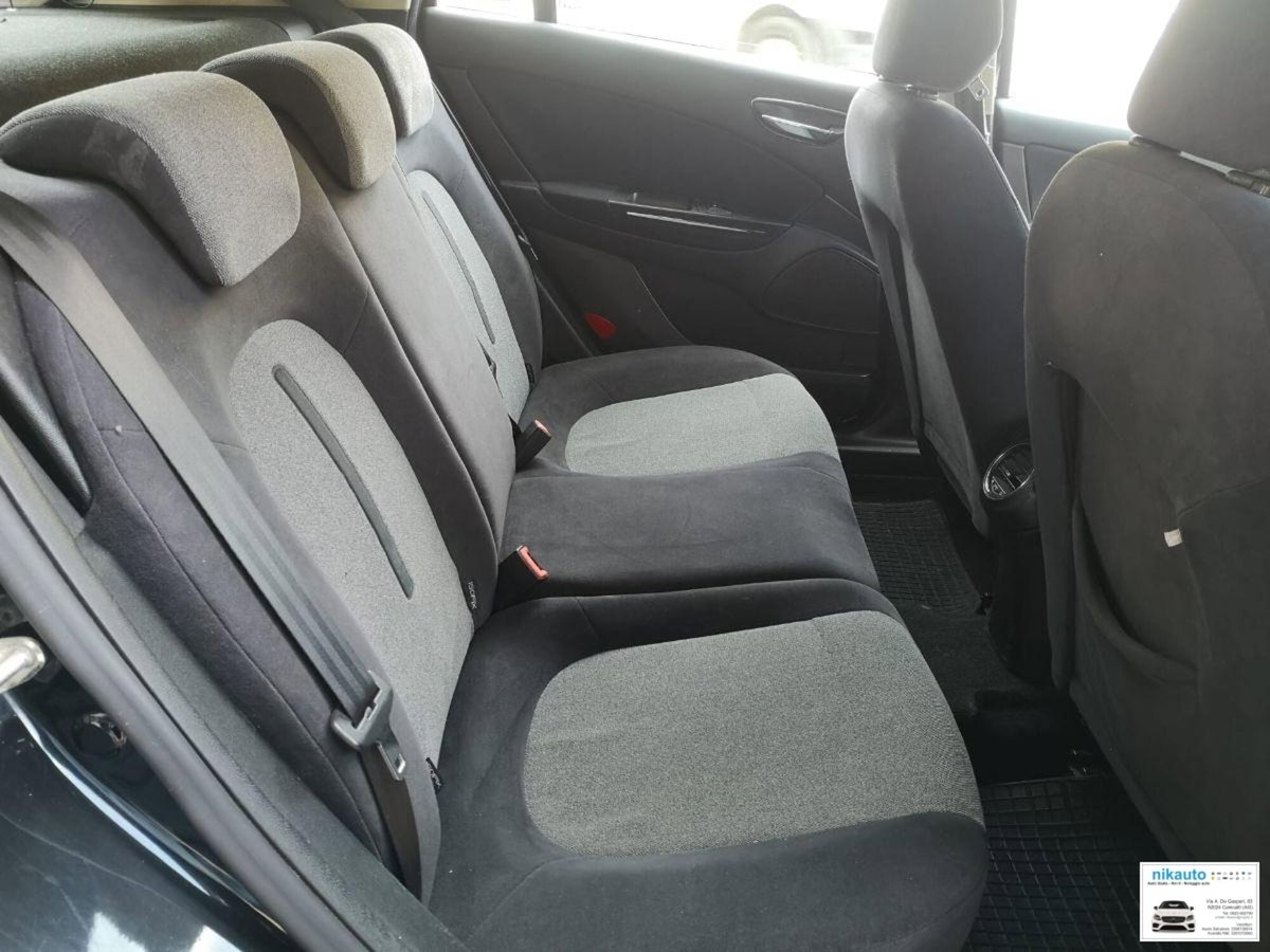 Fiat Bravo 1.6 MJT 120 CV DPF Emotion (18)