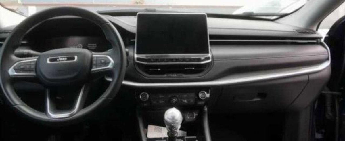 Jeep Compass 1.6 Multijet II 2WD Limited (3)