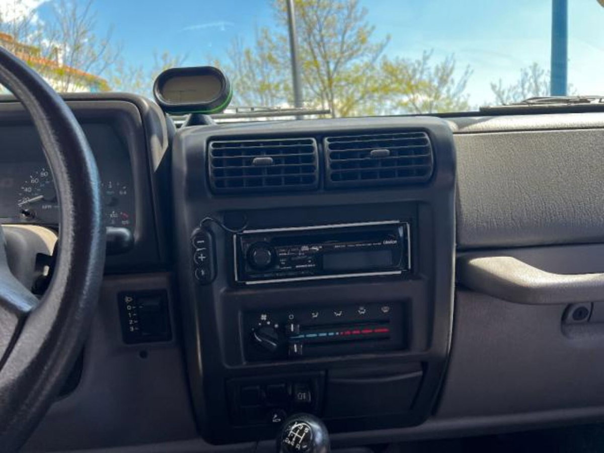 Jeep Wrangler 2.0 Turbo Sport (20)