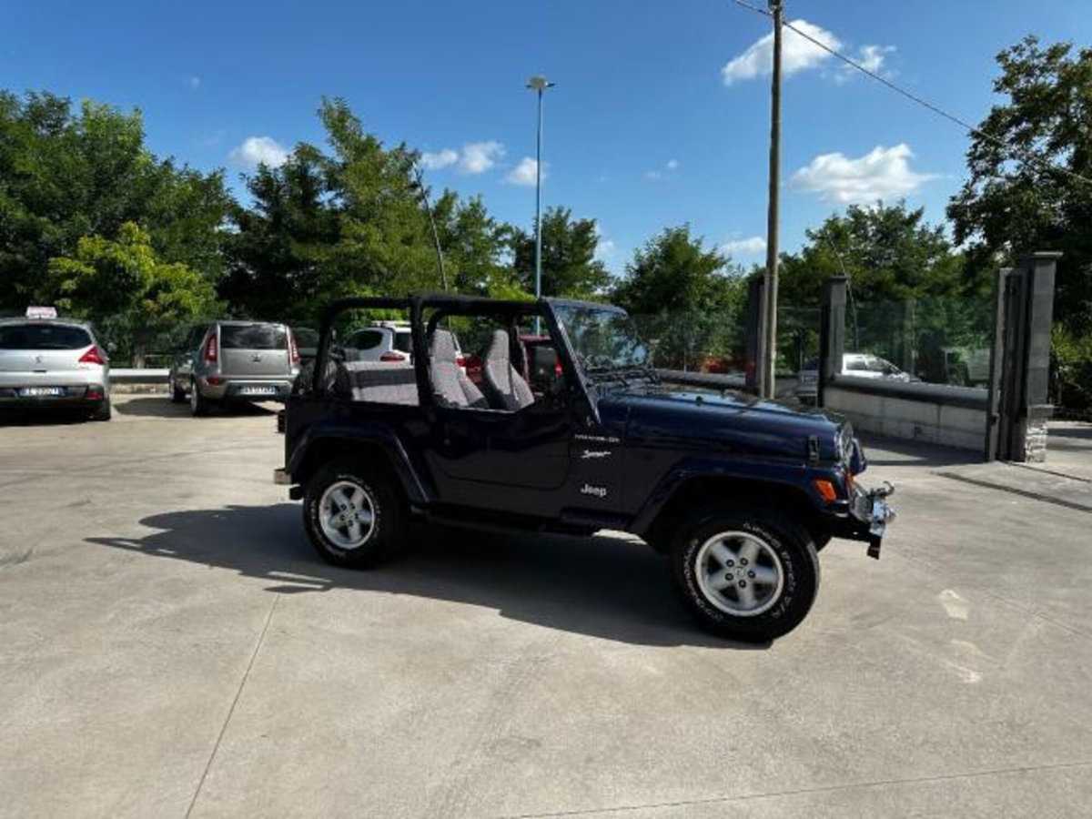 Jeep Wrangler 2.0 Turbo Sport (3)