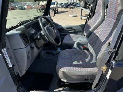 Jeep Wrangler 2.0 Turbo Sport (7)