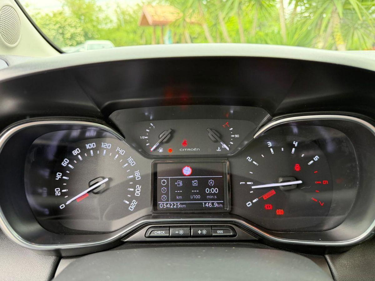 Citroen C3 Aircross PureTech 110 S&S Feel (15)