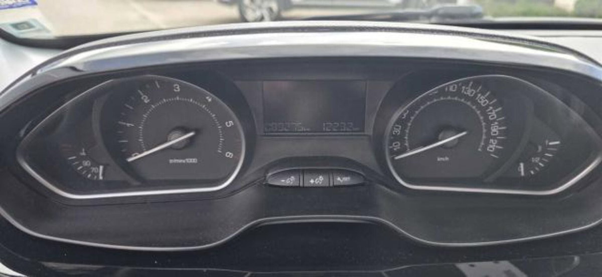 Peugeot 208 75 5 porte Touch (7)
