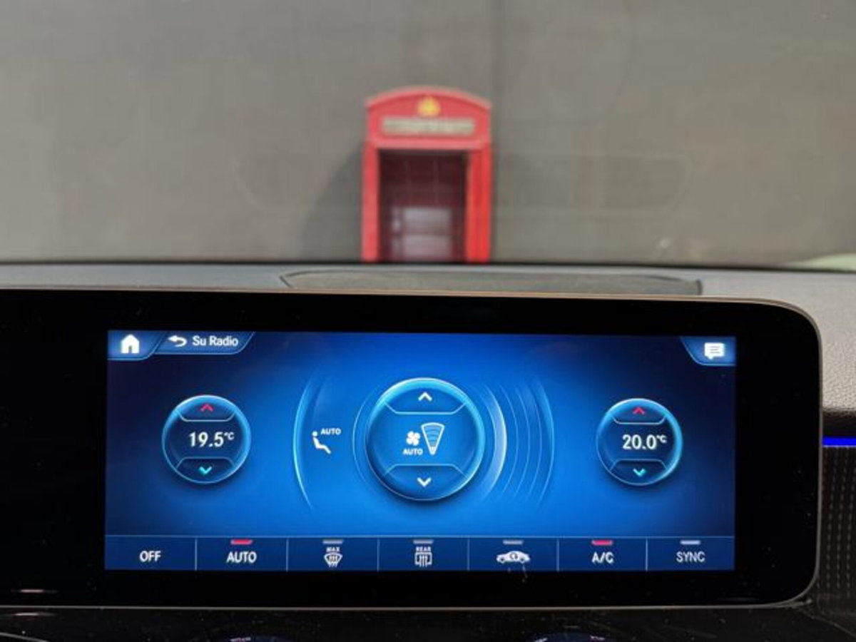 Mercedes-Benz GLB 200 Automatic Premium (18)