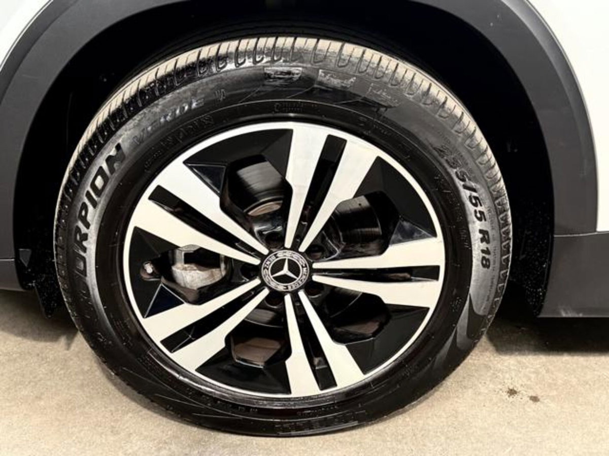 Mercedes-Benz GLB 200 Automatic Premium (4)