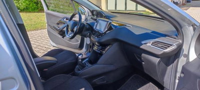 Peugeot 208 82 5 porte Touch (11)